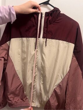 TNA Mesh-Lined Windbreaker Jacket in Burgundy, Blush & Cream